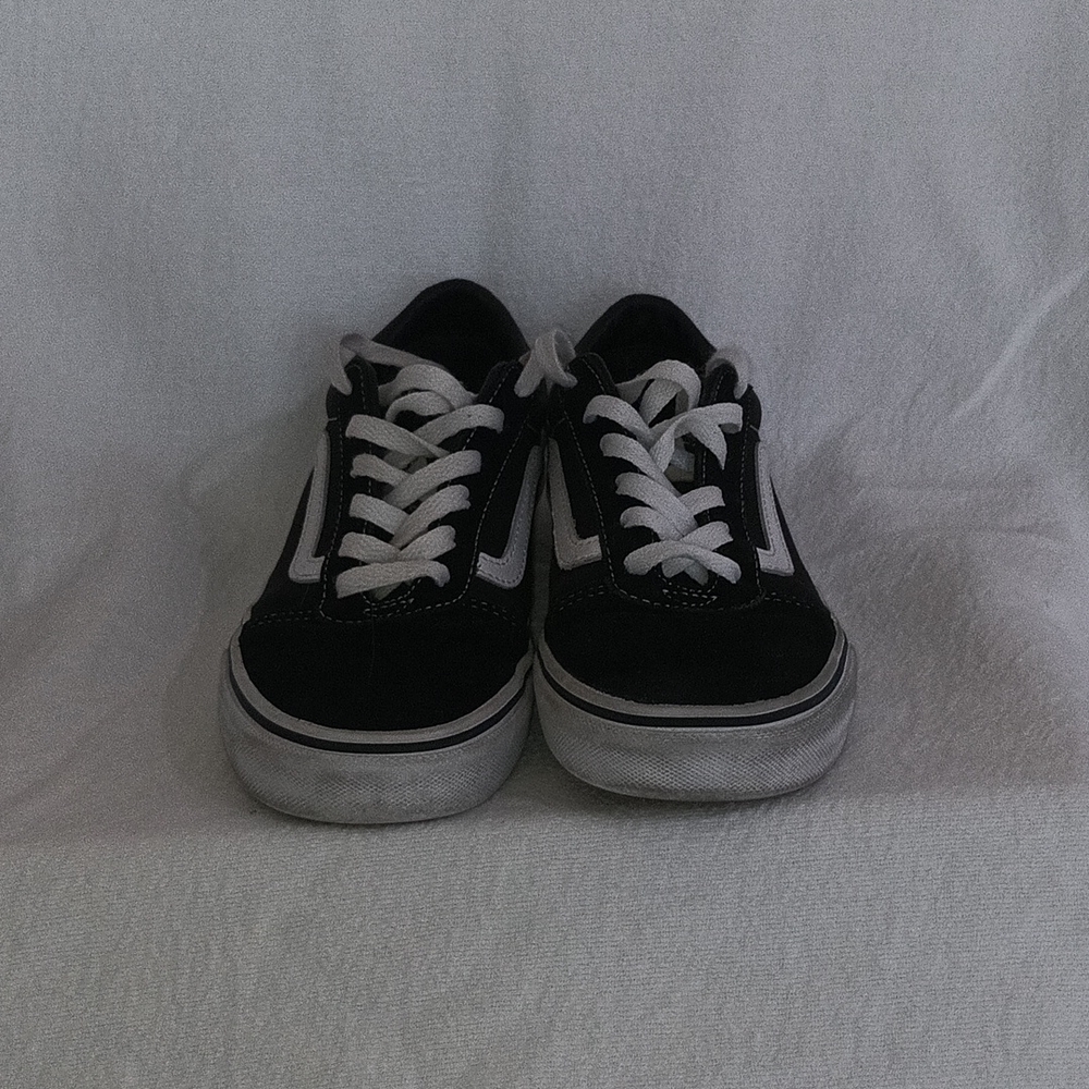 Vans Old Skool Skateboarding Sneakers, kids 4  Black